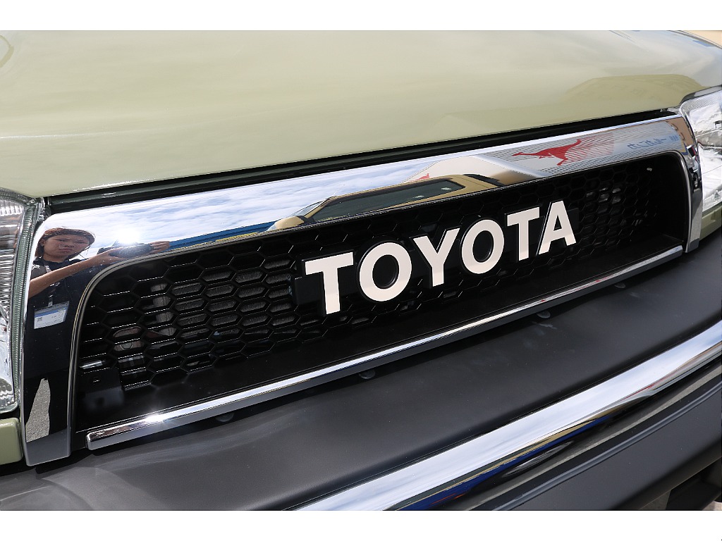 【新品】TOYOTAグリル