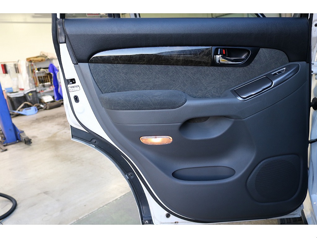 トヨタ ランドクルーザープラド(38枚目)