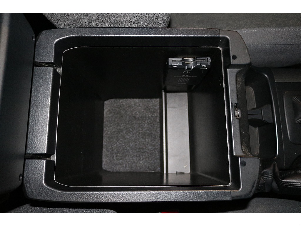 トヨタ ランドクルーザープラド(44枚目)