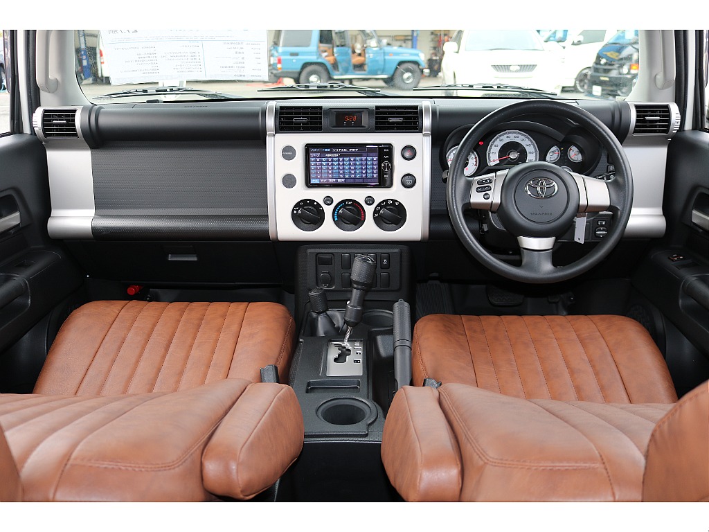 トヨタ FJクルーザー(2枚目)