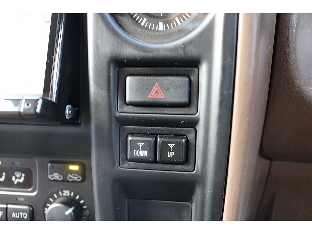 ハザードスイッチ