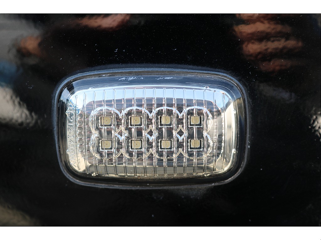 サイドマーカー