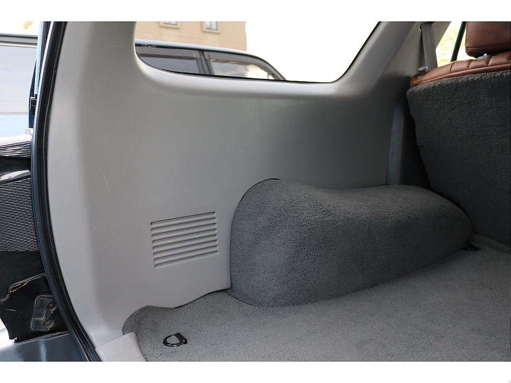 ラゲッジサイド