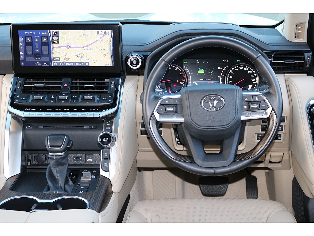 トヨタ ランドクルーザー300(12枚目)