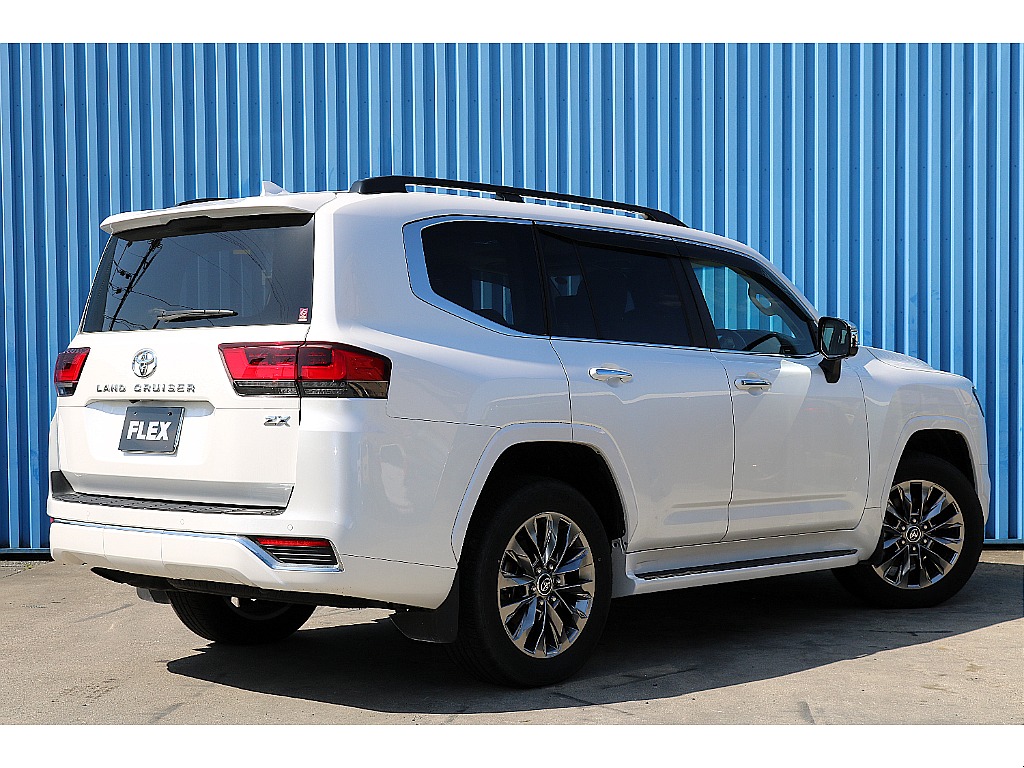 トヨタ ランドクルーザー300(2枚目)