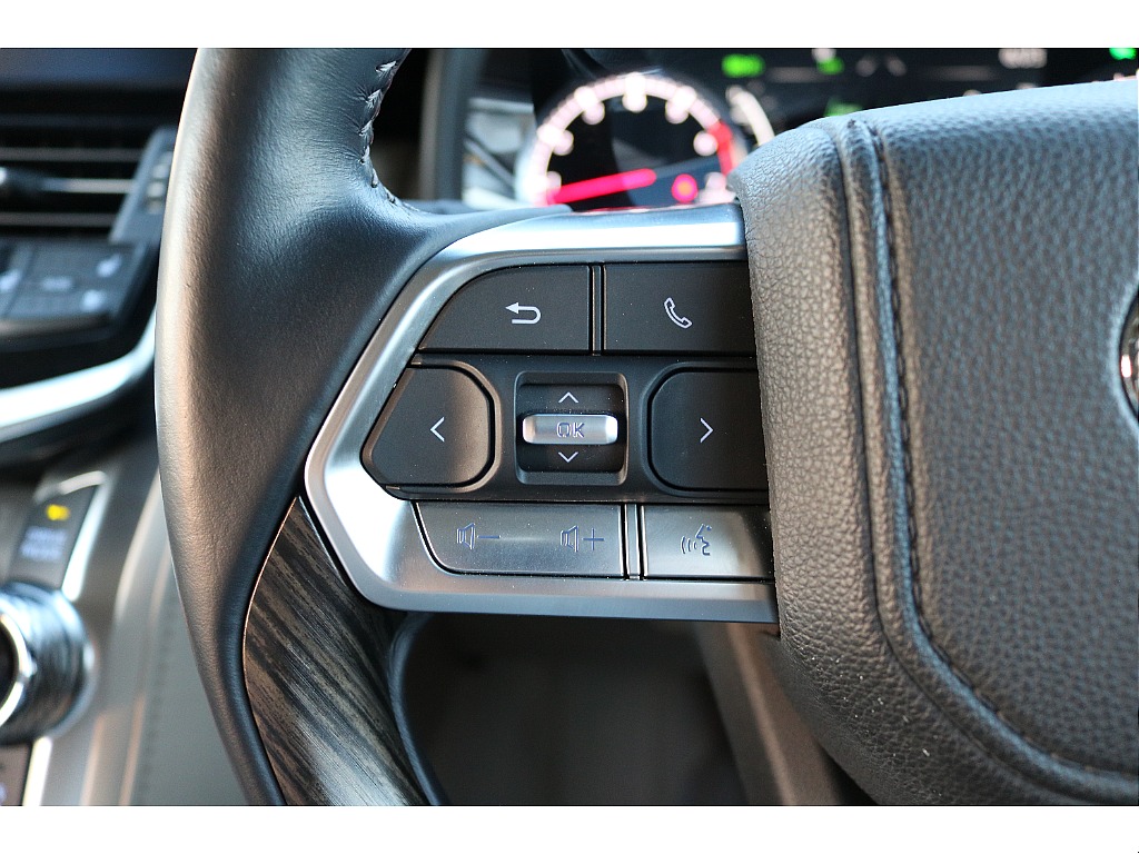 ステアリングスイッチ