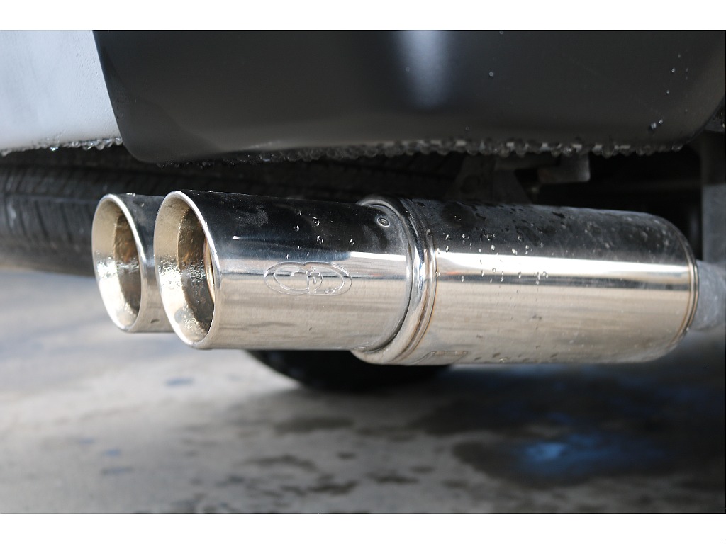 ガナドールマフラー