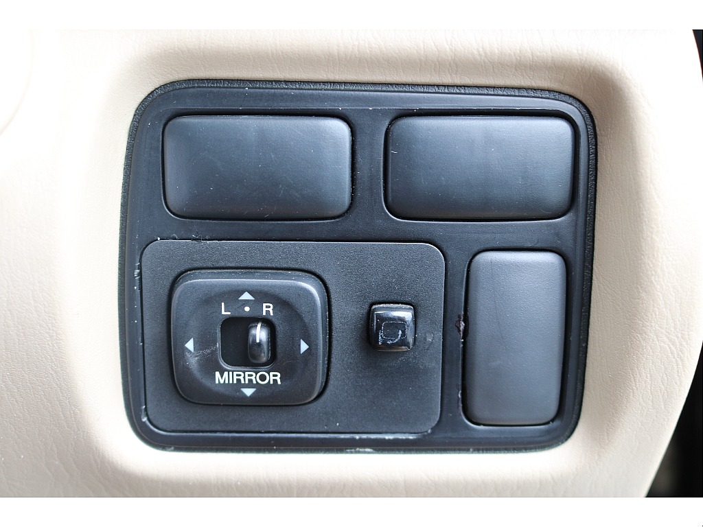 ミラー調整スイッチ