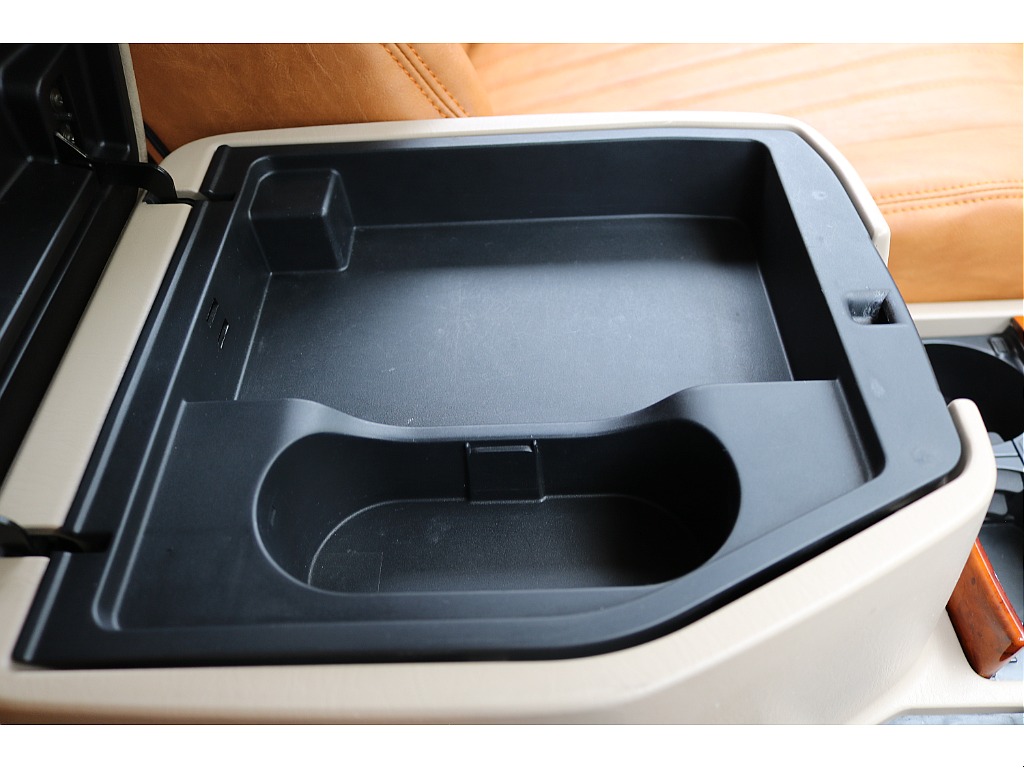 センターコンソール