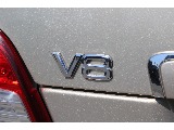 V8ロゴ