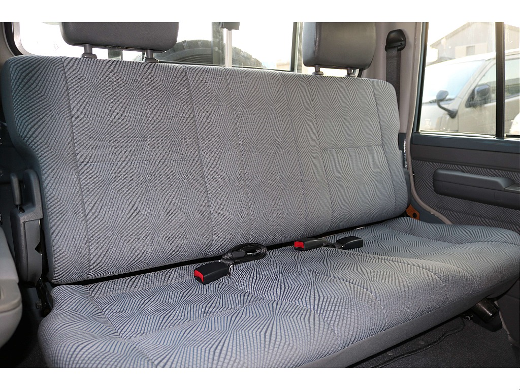 トヨタ&nbsp;ランドクルーザー70ピックアップ&nbsp;70ピックアップ4.0 4WD&nbsp;希少ピックアップトラック GRJ79 アンヴィルグレー&nbsp;静岡県の詳細画像&nbsp;その15