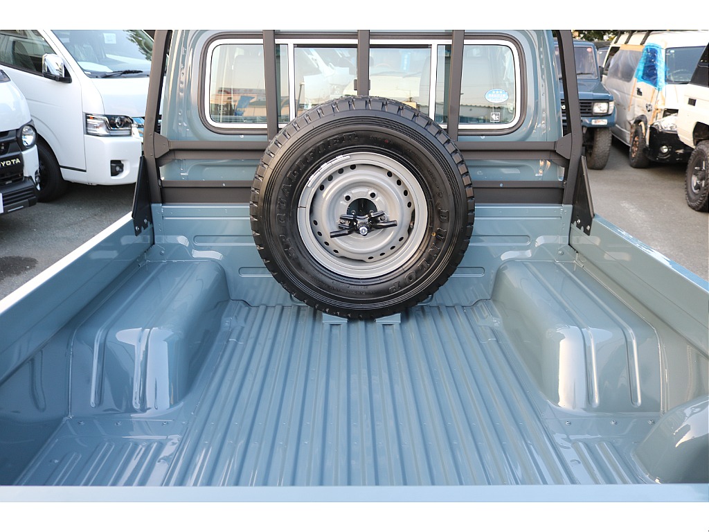 トヨタ&nbsp;ランドクルーザー70ピックアップ&nbsp;70ピックアップ4.0 4WD&nbsp;希少ピックアップトラック GRJ79 アンヴィルグレー&nbsp;静岡県の詳細画像&nbsp;その16