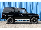サイドステップ付きで乗り降りがし易いですね。