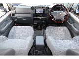 トヨタ ランドクルーザー70(2枚目)
