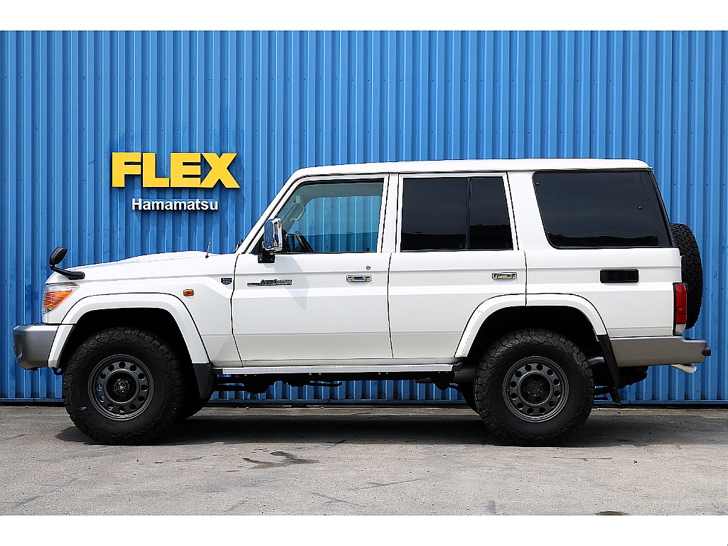 トヨタ ランドクルーザー70(6枚目)