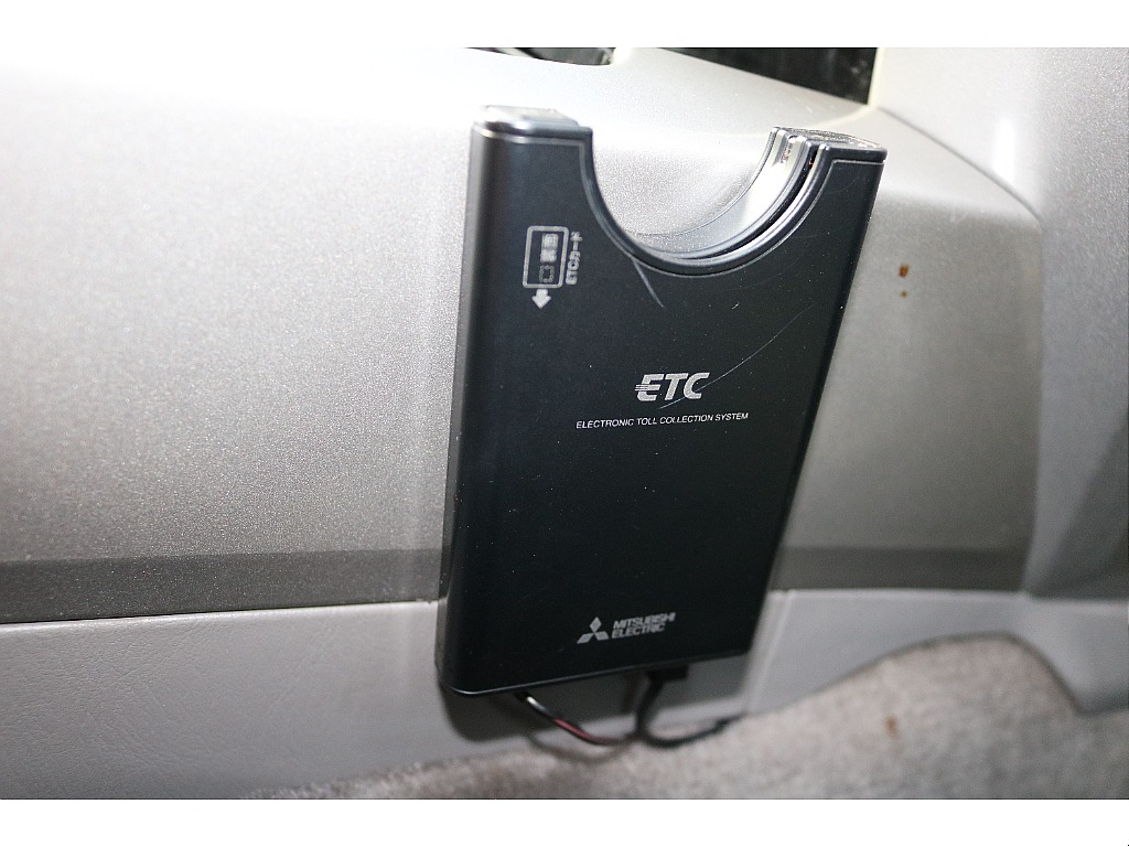 ETC車載器付き。