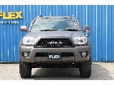 フロントグリルは横文字TOYOTAを採用しました。