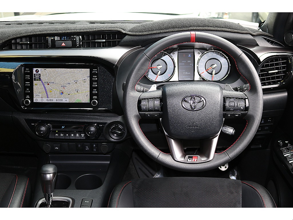 トヨタ&nbsp;ハイラックス&nbsp;4ドア2.4Z GRスポーツディーゼルターボ 4WD&nbsp;TRD パールホワイト 純正トノカバー&nbsp;静岡県の詳細画像&nbsp;その12