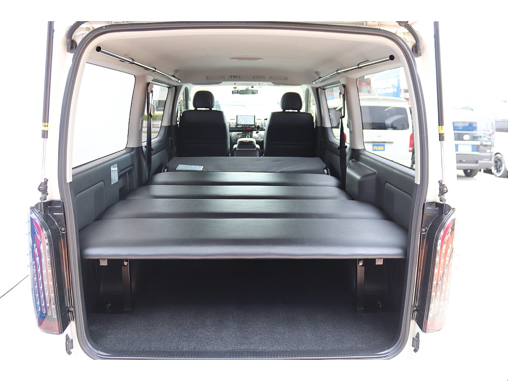 トヨタ ハイエースバン(26枚目)