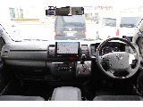 特別仕様車ダークプライム　マホガニー調インテリアを採用！　高級感ある車内です♪