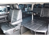 R1内装架装！　様々なシートアレンジが可能です♪
