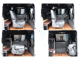 セカンドシートは跳ね上げ可能です♪