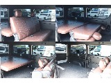 セカンドシートは跳ね上げ可能！