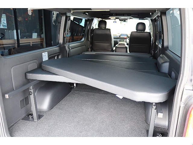 オリジナルベッドキットTYPEⅡ装備の車中泊仕様！