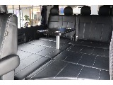 ３列目後ろ向き２名乗車の仕様となります♪
