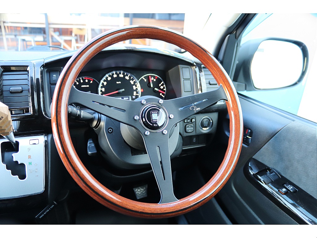 ハイエース高崎店にて展示中♪027-329-5670