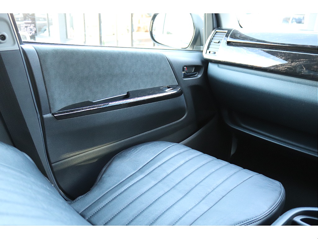 ハイエース高崎店にて展示中♪027-329-5670