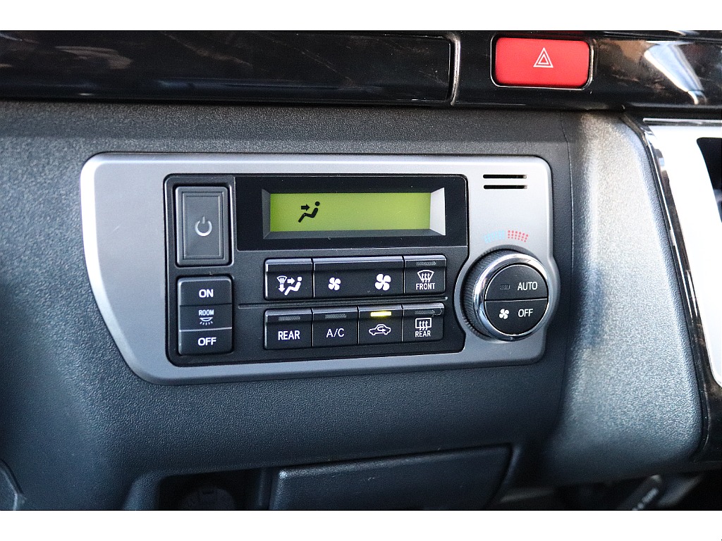 ハイエース高崎店にて展示中♪027-329-5670