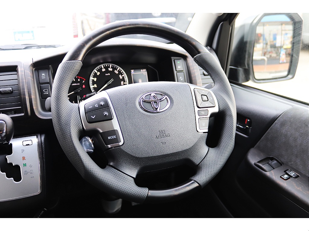 トヨタ ハイエース(45枚目)