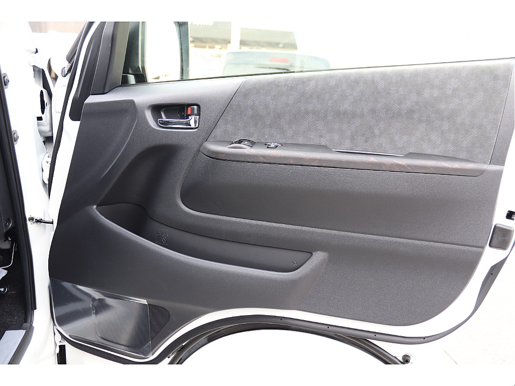 トヨタ ハイエース(47枚目)