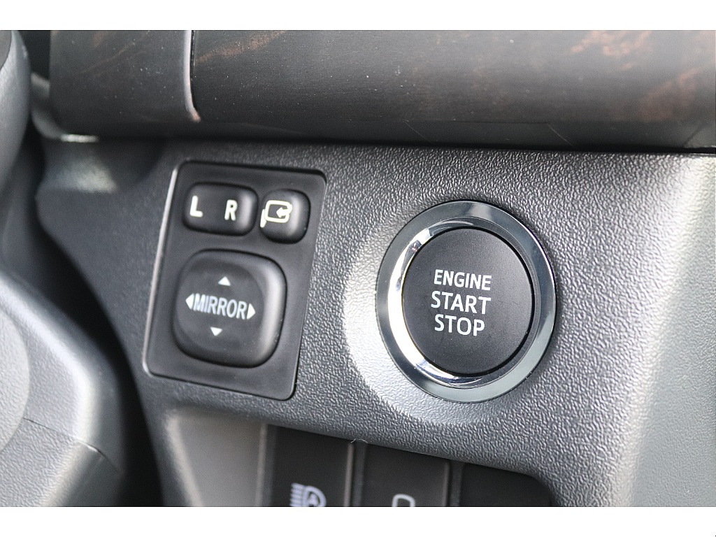 トヨタ ハイエース(50枚目)