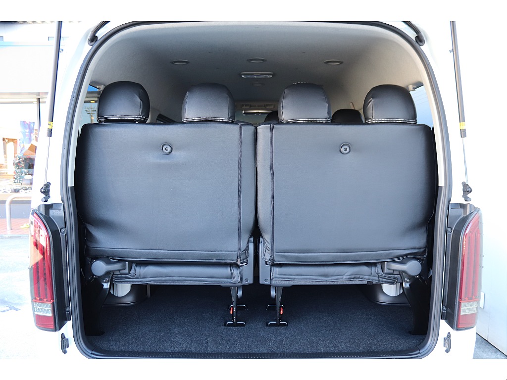 トヨタ ハイエース(25枚目)