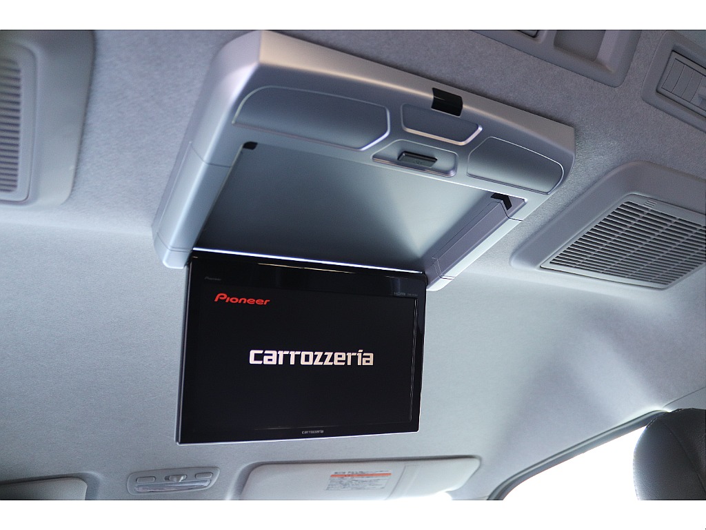 カロッツェリア10インチフリップダウンモニター！