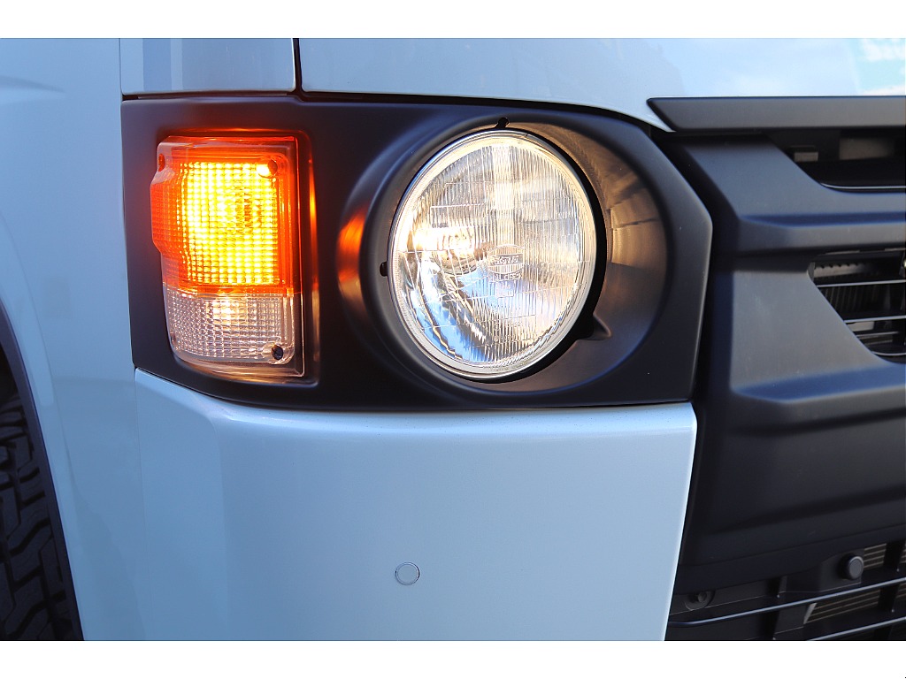 レトロな丸目ヘッドランプ♪