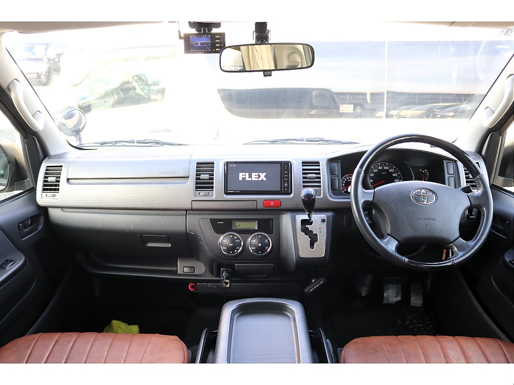 ハイエースセカンド高崎店にて展示中♪027-384-3591