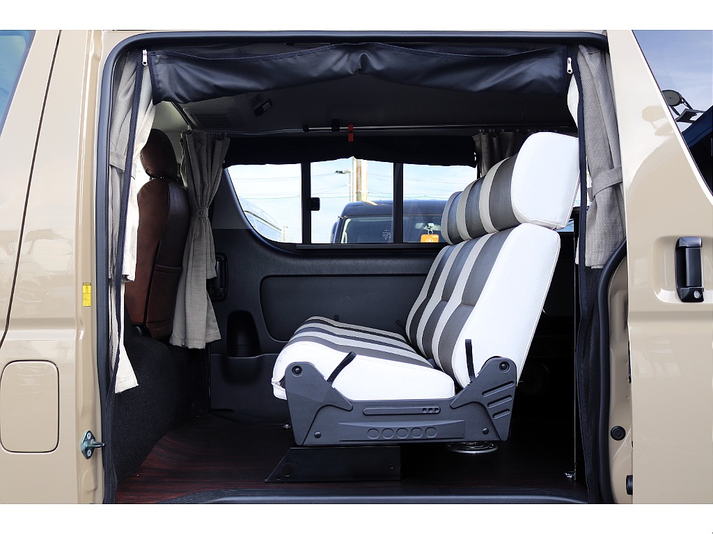 ハイエースセカンド高崎店にて展示中♪027-384-3591