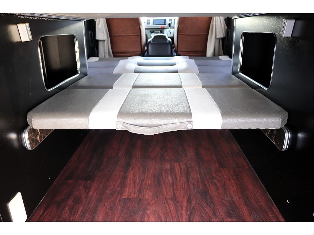 ハイエースセカンド高崎店にて展示中♪027-384-3591