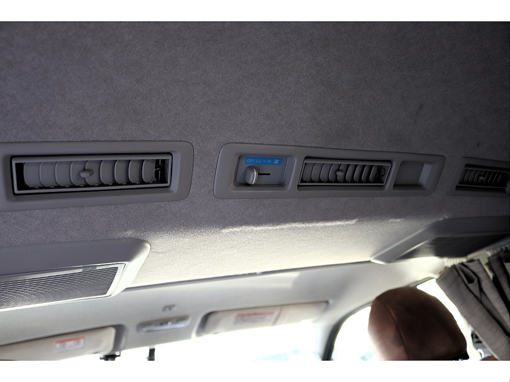 ハイエースセカンド高崎店にて展示中♪027-384-3591