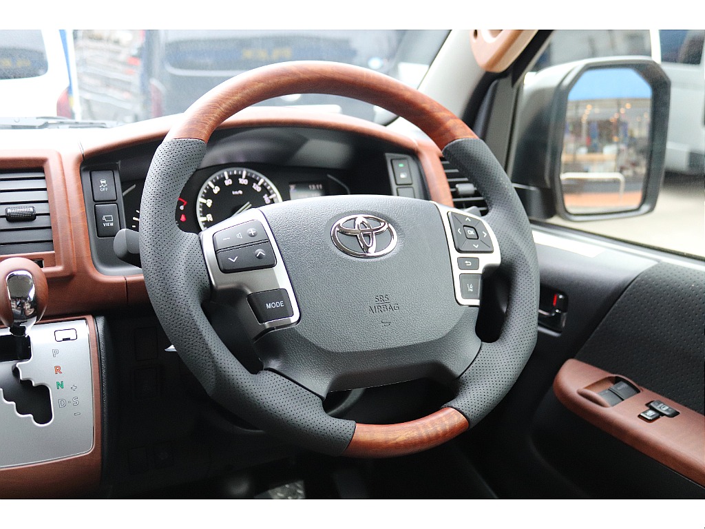 トヨタ&nbsp;ハイエースバン&nbsp;5ドアバン2.8DT スーパーGLロング 4WD&nbsp;未使用車！アースカラーＰＫＧ！！&nbsp;群馬県の詳細画像&nbsp;その18