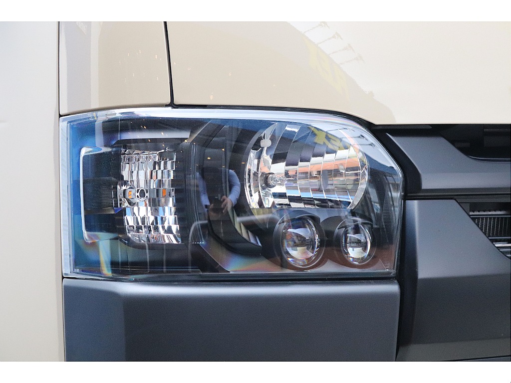 ハイエース高崎店にて展示中♪お問い合わせお待ちしております！！027-329-5670