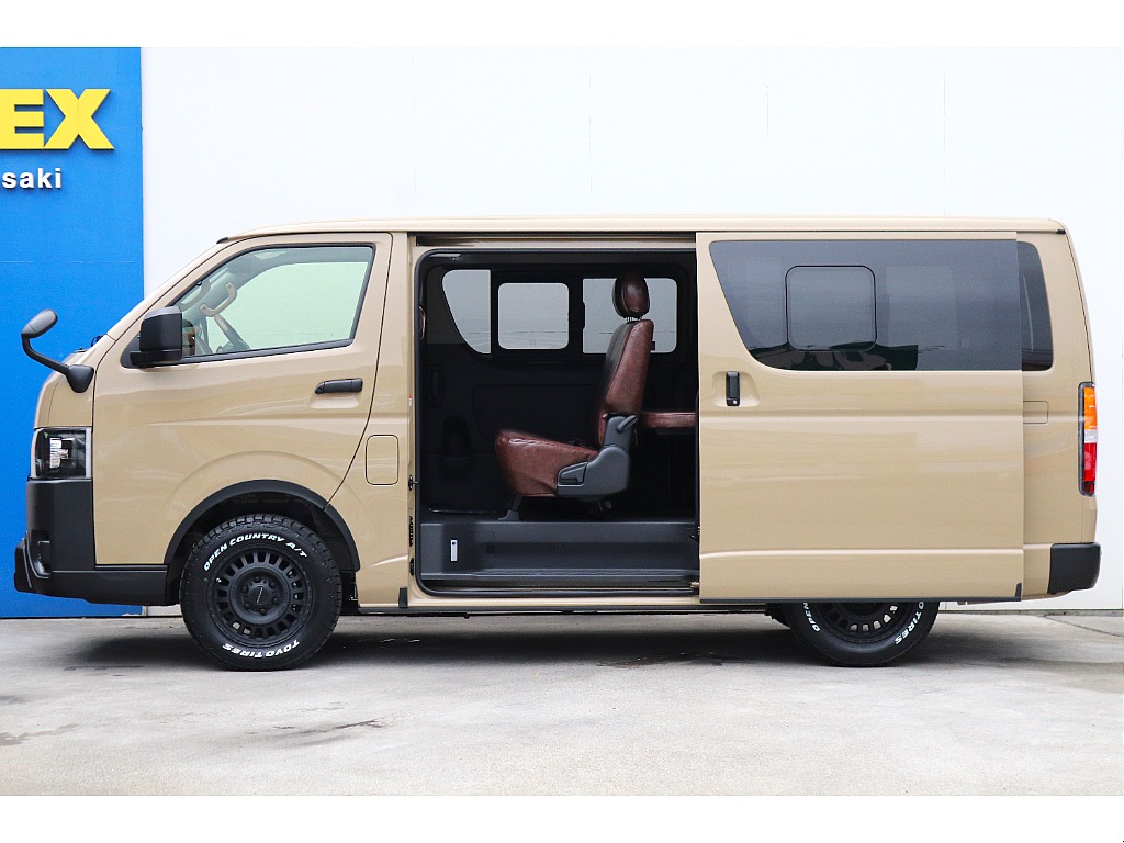 ハイエース高崎店にて展示中♪お問い合わせお待ちしております！！027-329-5670