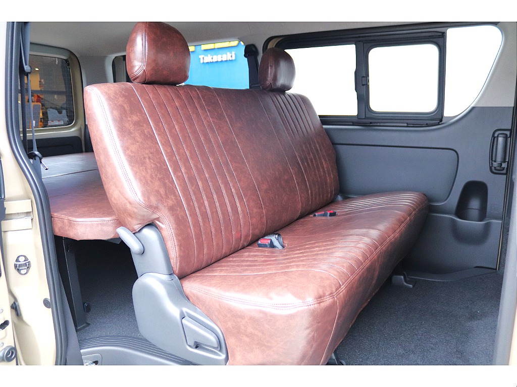 トヨタ&nbsp;ハイエースバン&nbsp;5ドアバン2.8DT スーパーGLロング 4WD&nbsp;未使用車！アースカラーＰＫＧ！！&nbsp;群馬県の詳細画像&nbsp;その6