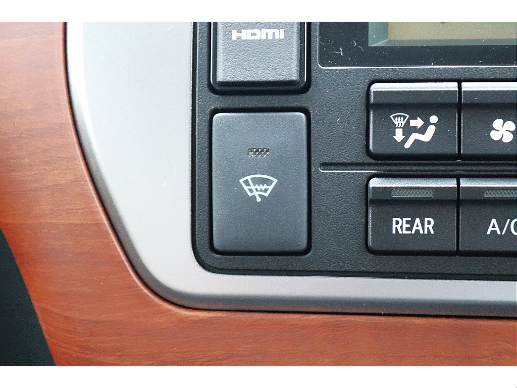 ハイエース高崎店にて展示中♪お問い合わせお待ちしております！！027-329-5670