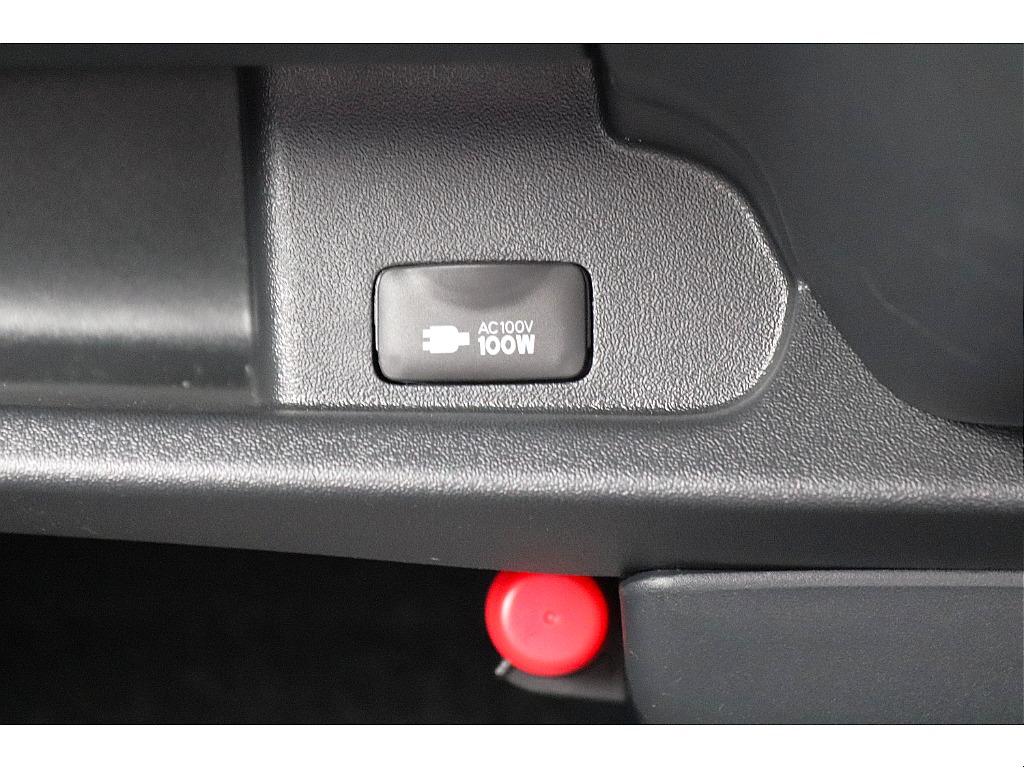 ハイエース高崎店にて展示中♪お問い合わせお待ちしております！！027-329-5670