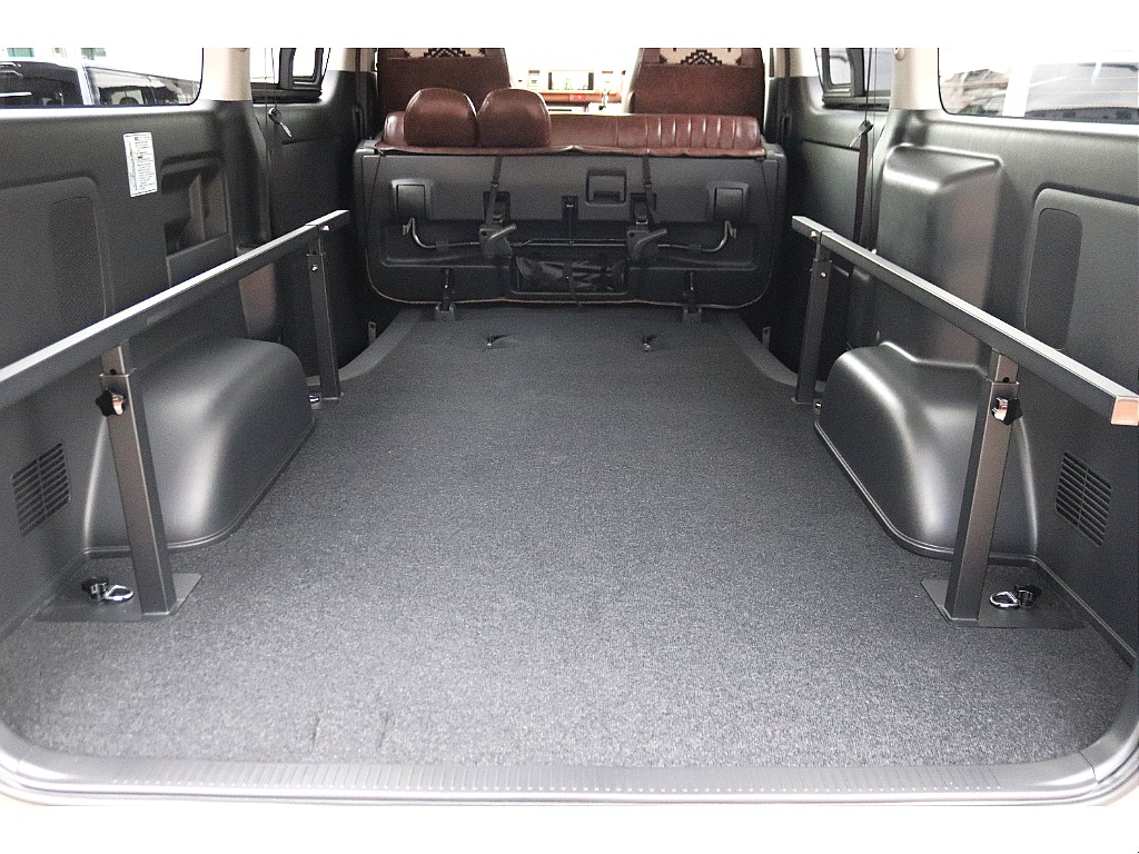 ハイエース高崎店にて展示中♪お問い合わせお待ちしております！！027-329-5670