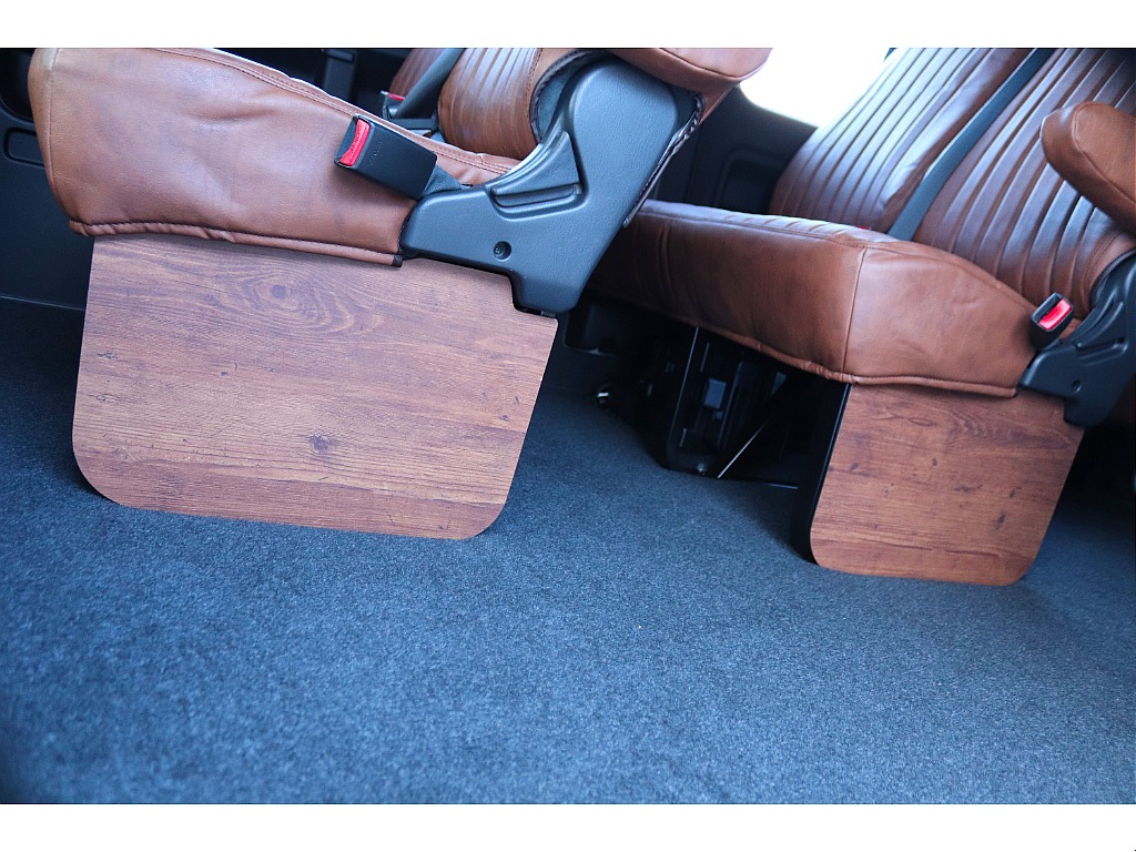 フットパネル付きで質感UP！